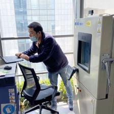 不能出差的日子如何跑業(yè)務(wù)？上海企業(yè)修煉內(nèi)功，打通人財物信息流與網(wǎng)絡(luò)技術(shù)研發(fā)